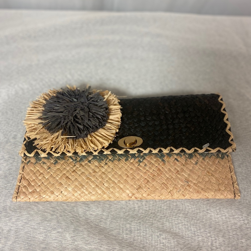 NWOT Holden Ombre Straw Envelope Clutch in Brown/Black/Tan